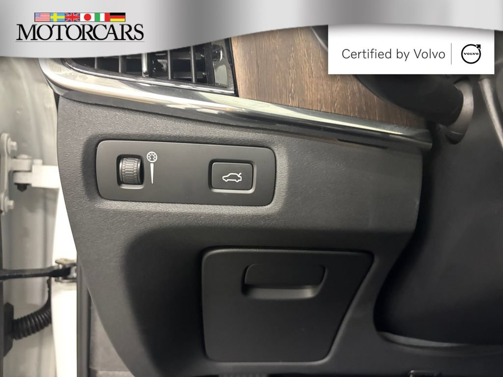 Used 2022 Volvo V90 B6 Cross Country w/ Advanced Package AWD/4WD image 27