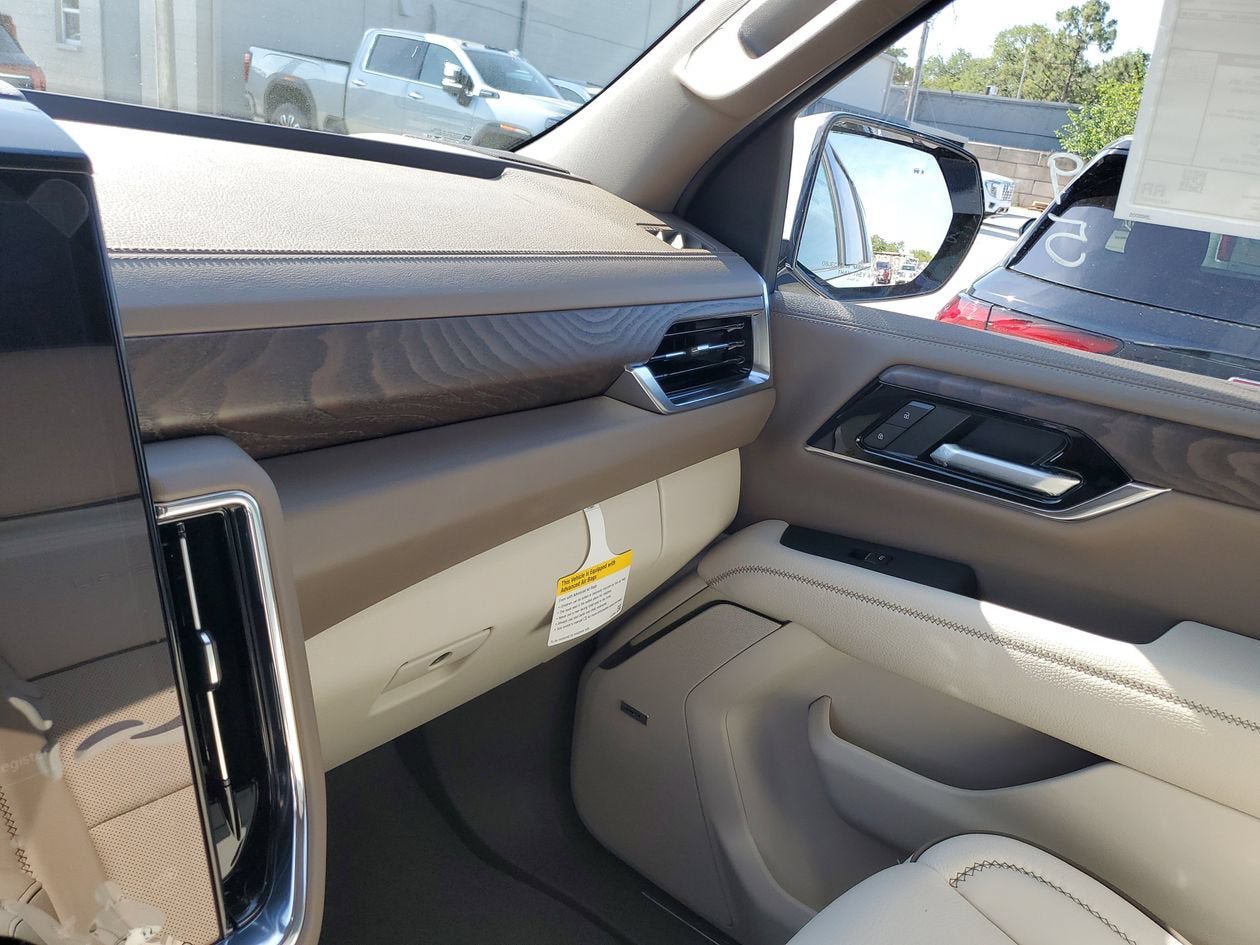 New 2026 GMC Yukon XL Denali w/ Denali Reserve Package RWD image 25