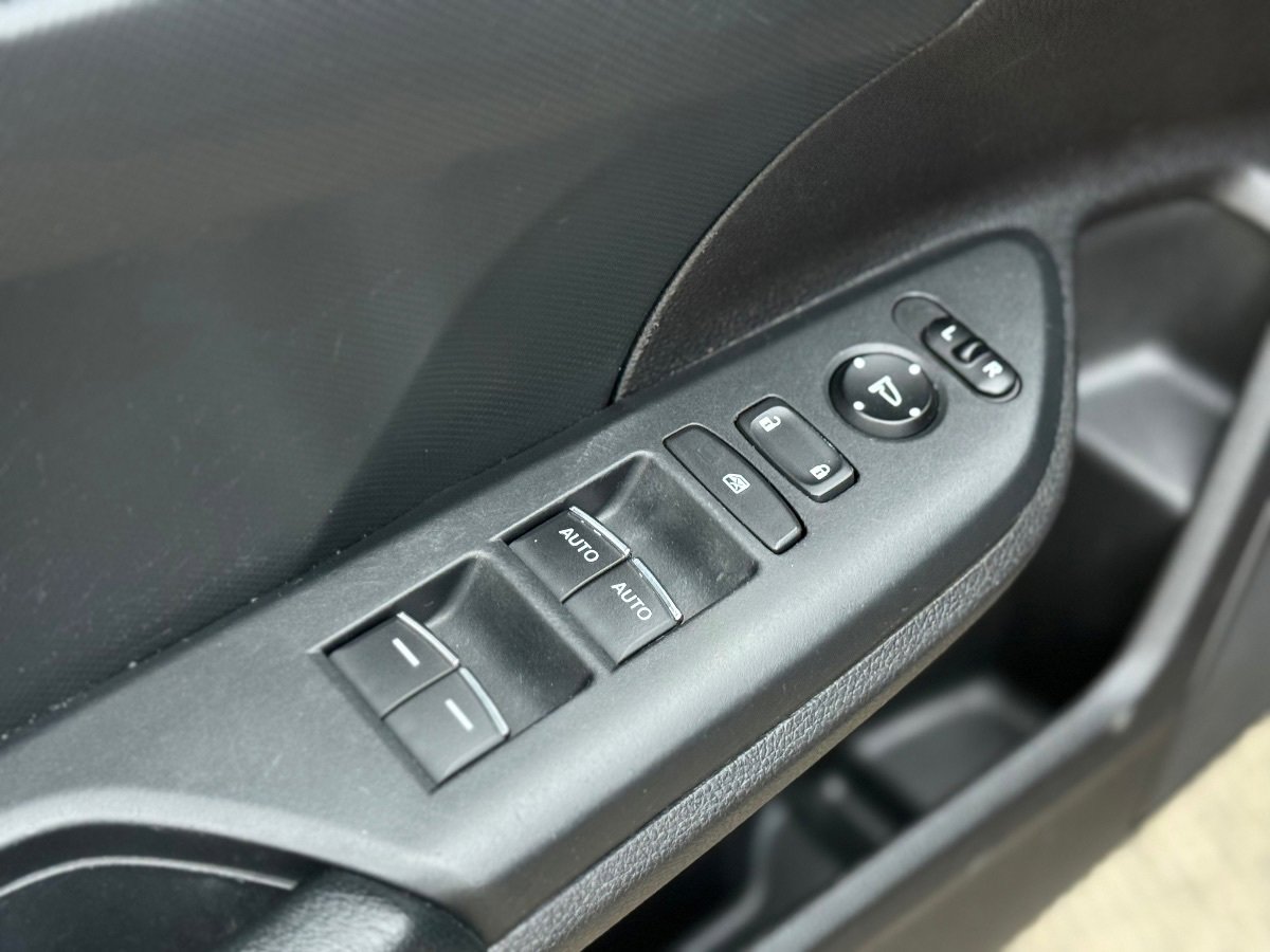 Used 2018 Honda Civic Sport image 17