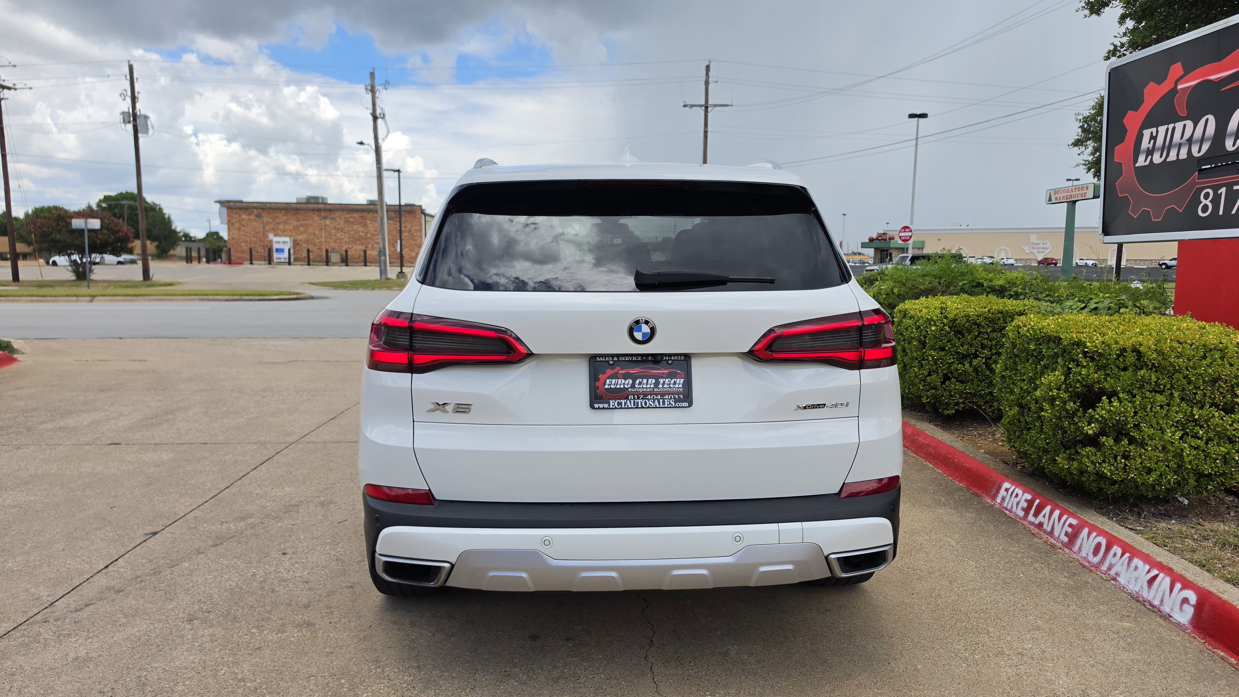 Used 2019 BMW X5 xDrive40i w/ Premium Package 2 AWD/4WD image 4