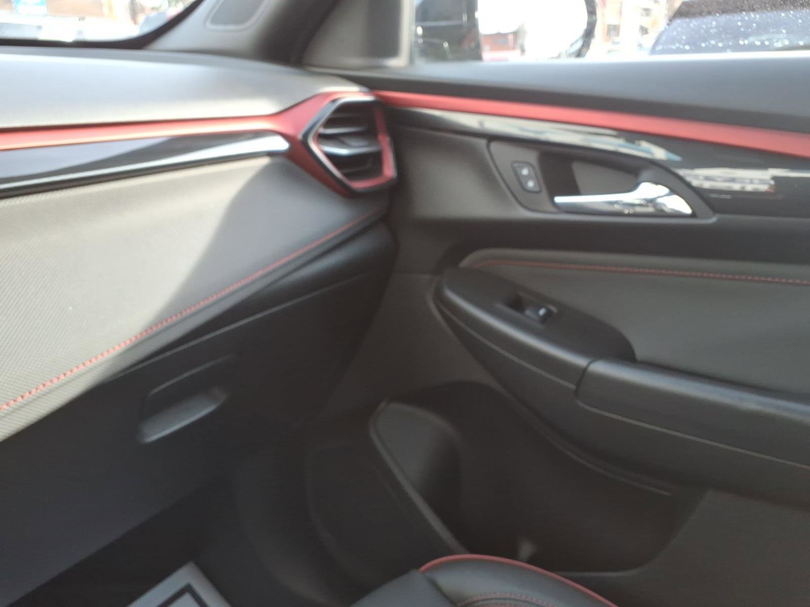 Certified 2025 Chevrolet TrailBlazer RS w/ Convenience Package image 26