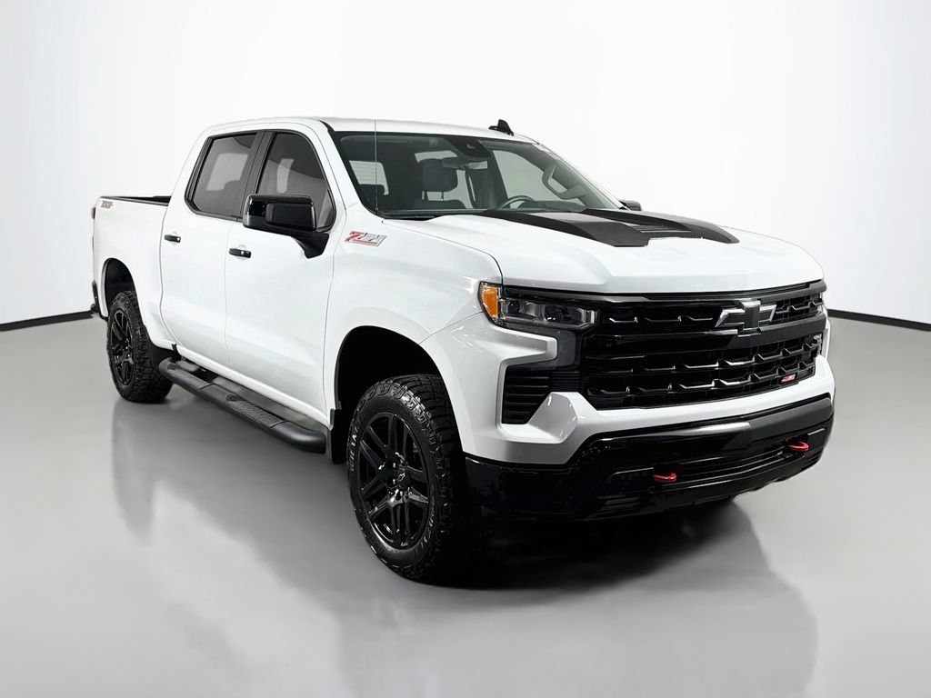 Used 2024 Chevrolet Silverado 1500 LT Trail Boss w/ Convenience Package II AWD/4WD image 1