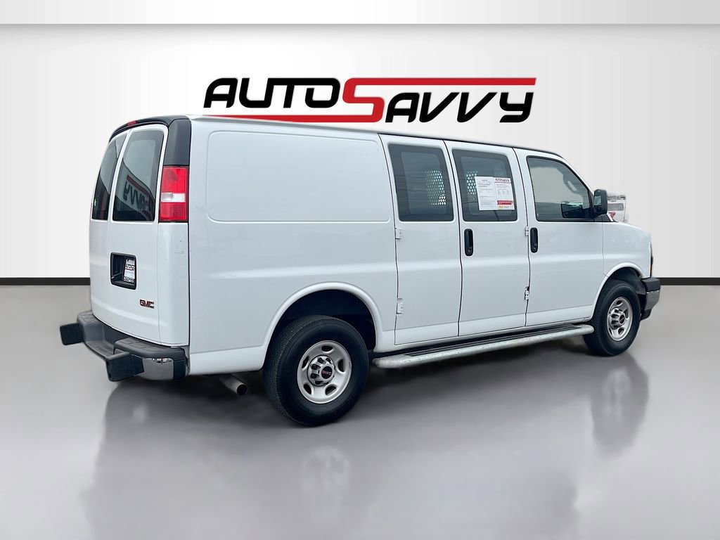 Used 2024 GMC Savana 2500 w/ Driver Convenience Package image 7