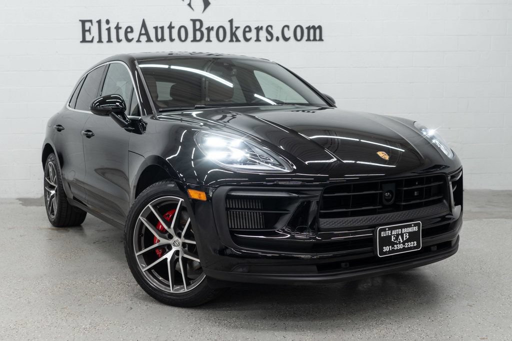 Used 2023 Porsche Macan S AWD/4WD image 7
