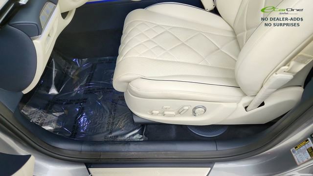 Used 2025 Genesis GV80 3.5T Prestige AWD/4WD image 35