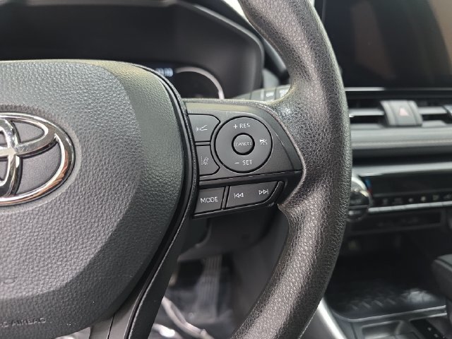 Certified 2025 Toyota RAV4 XLE AWD/4WD image 18