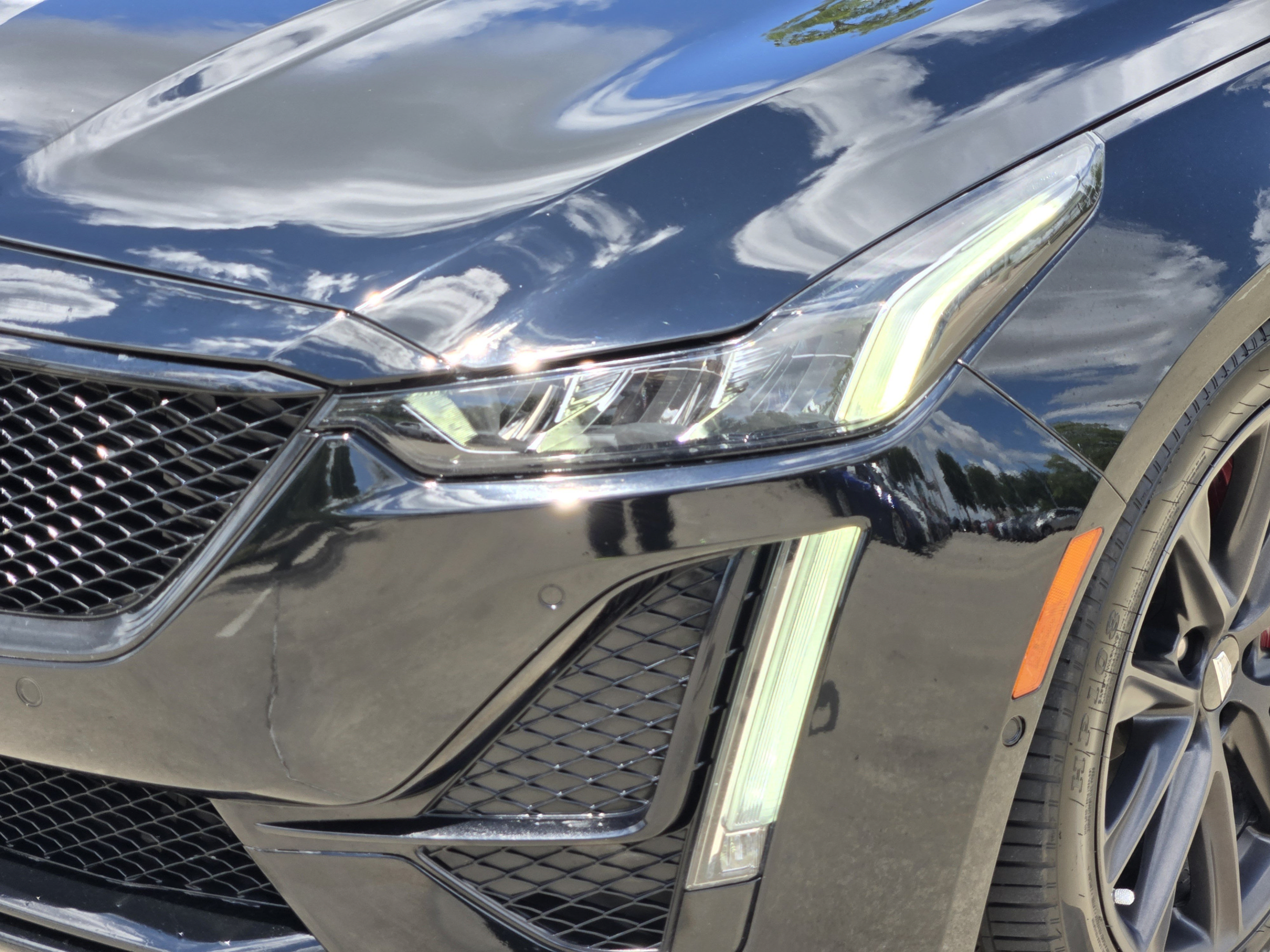 Used 2022 Cadillac CT5 V w/ Premium Package RWD image 37