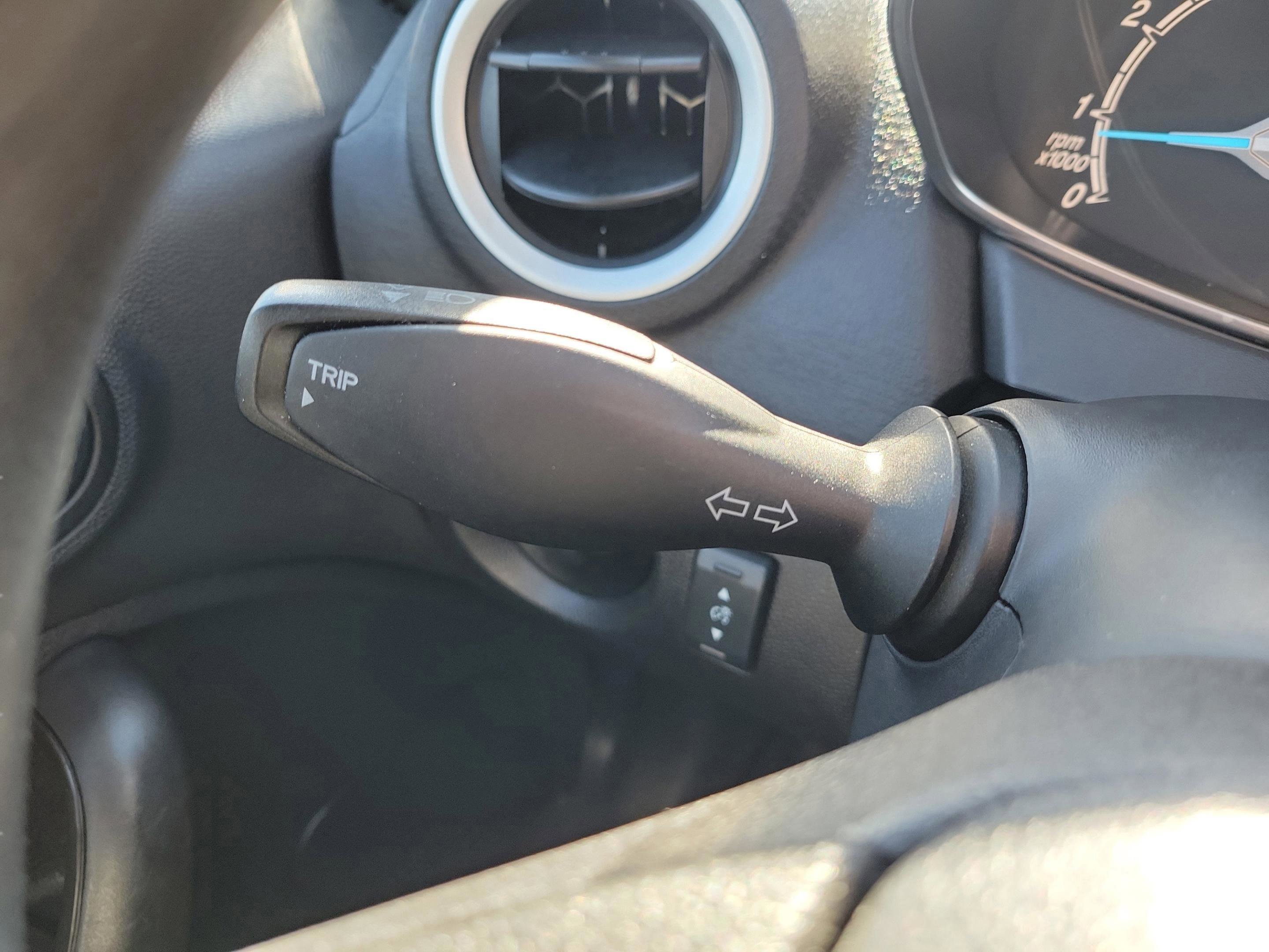 Used 2017 Ford Fiesta SE image 19