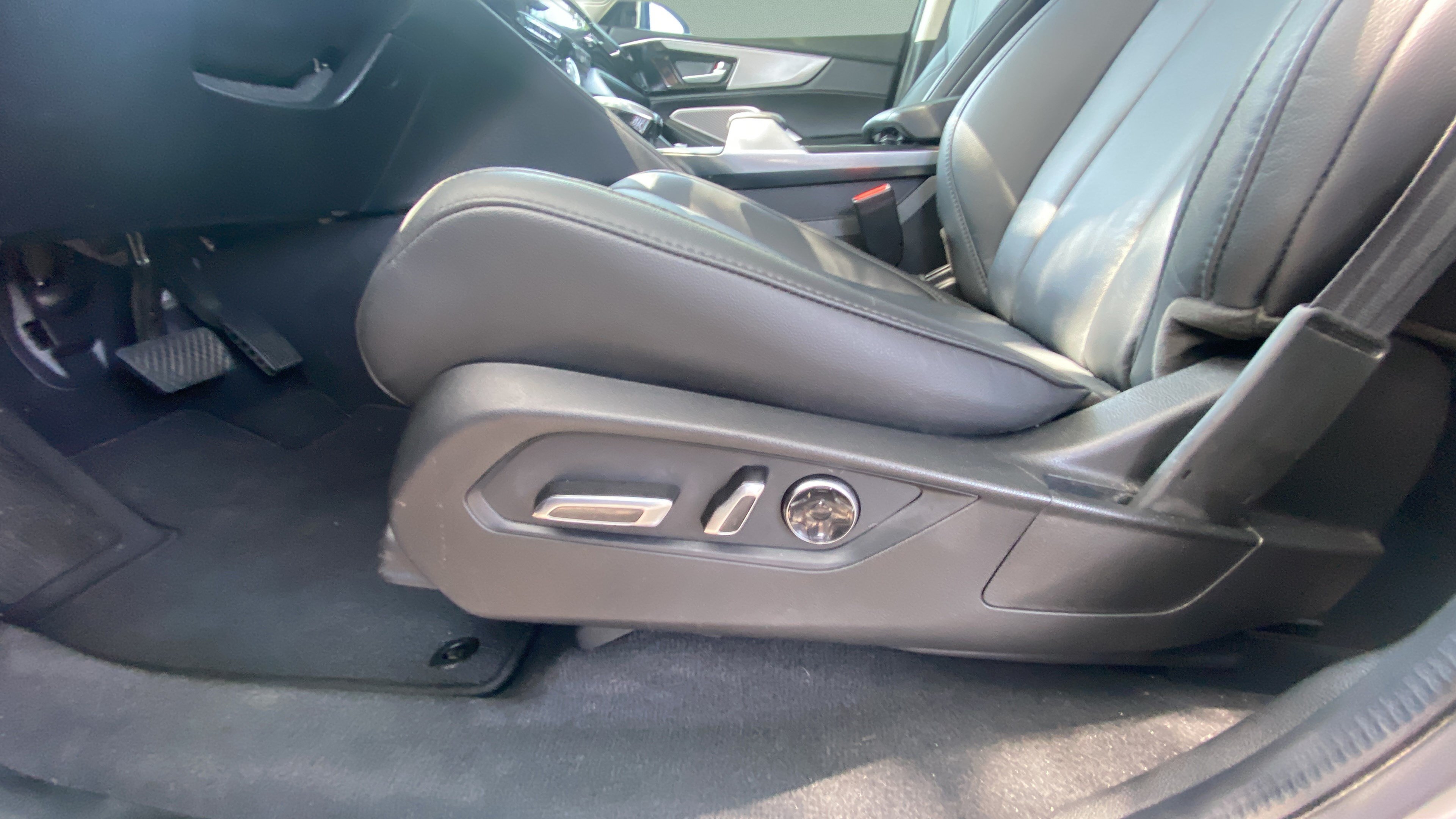 Certified 2023 Acura MDX FWD image 10