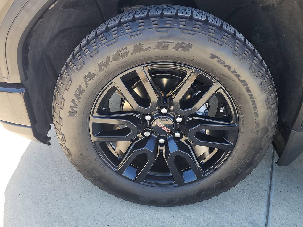 Certified 2023 GMC Sierra 1500 Elevation RWD image 10