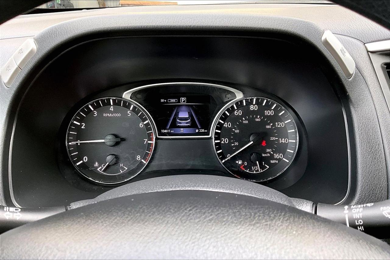 Used 2019 Nissan Pathfinder S image 15