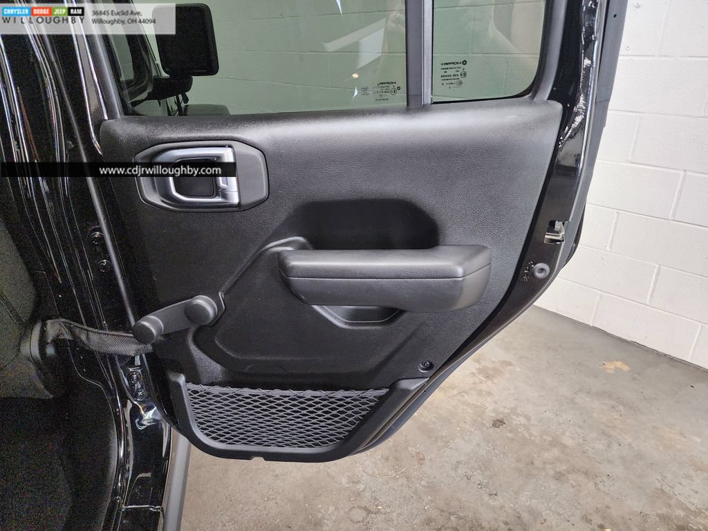 Used 2023 Jeep Wrangler Unlimited Sport AWD/4WD image 27