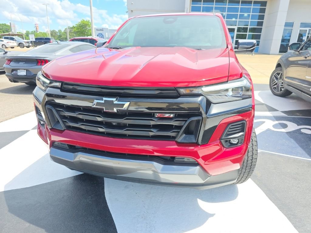 Used 2023 Chevrolet Colorado Z71 w/ Z71 Convenience Package 2 AWD/4WD image 6