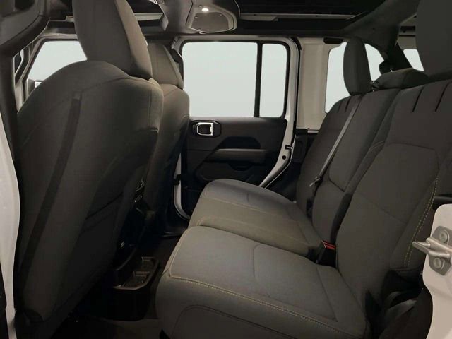 Used 2025 Jeep Wrangler Unlimited Sahara w/ Safety Group image 65