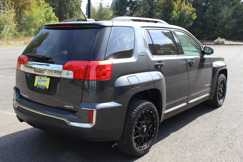 Used 2017 GMC Terrain SLE AWD/4WD image 4