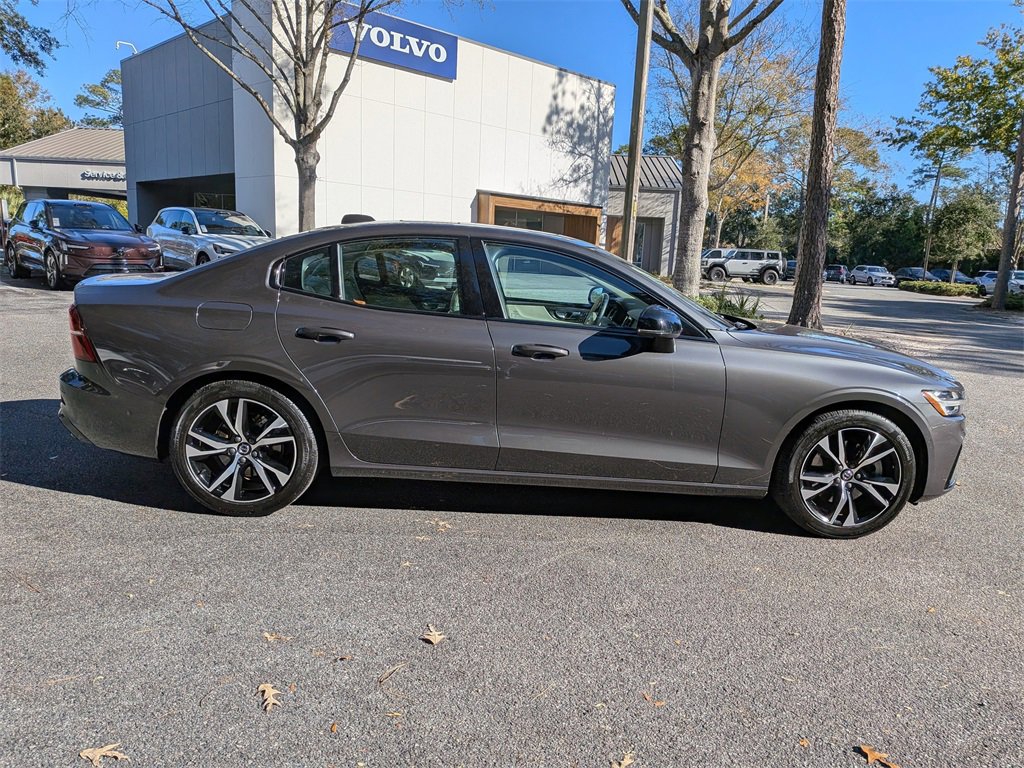 Certified 2023 Volvo S60 B5 Plus image 3