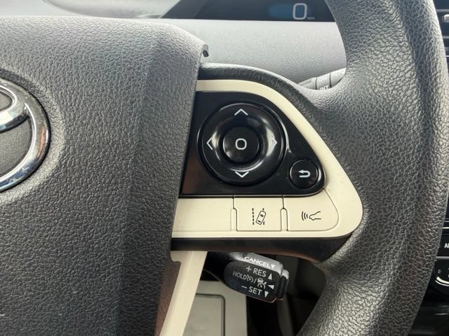 Used 2017 Toyota Prius Two w/ Prius Two Safety Plus Package FWD image 17