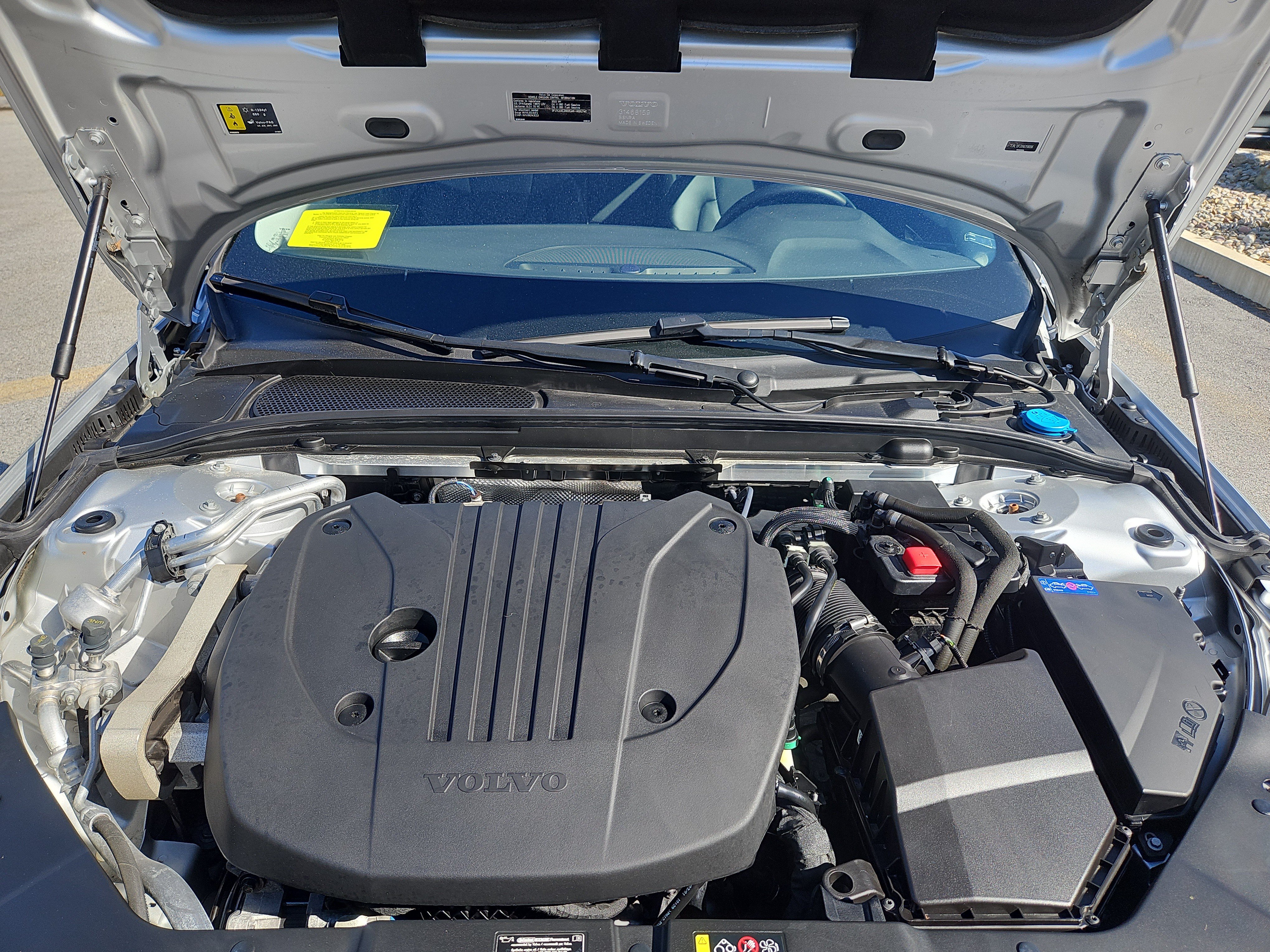 Used 2022 Volvo S60 B5 Momentum w/ Premium Package FWD image 33