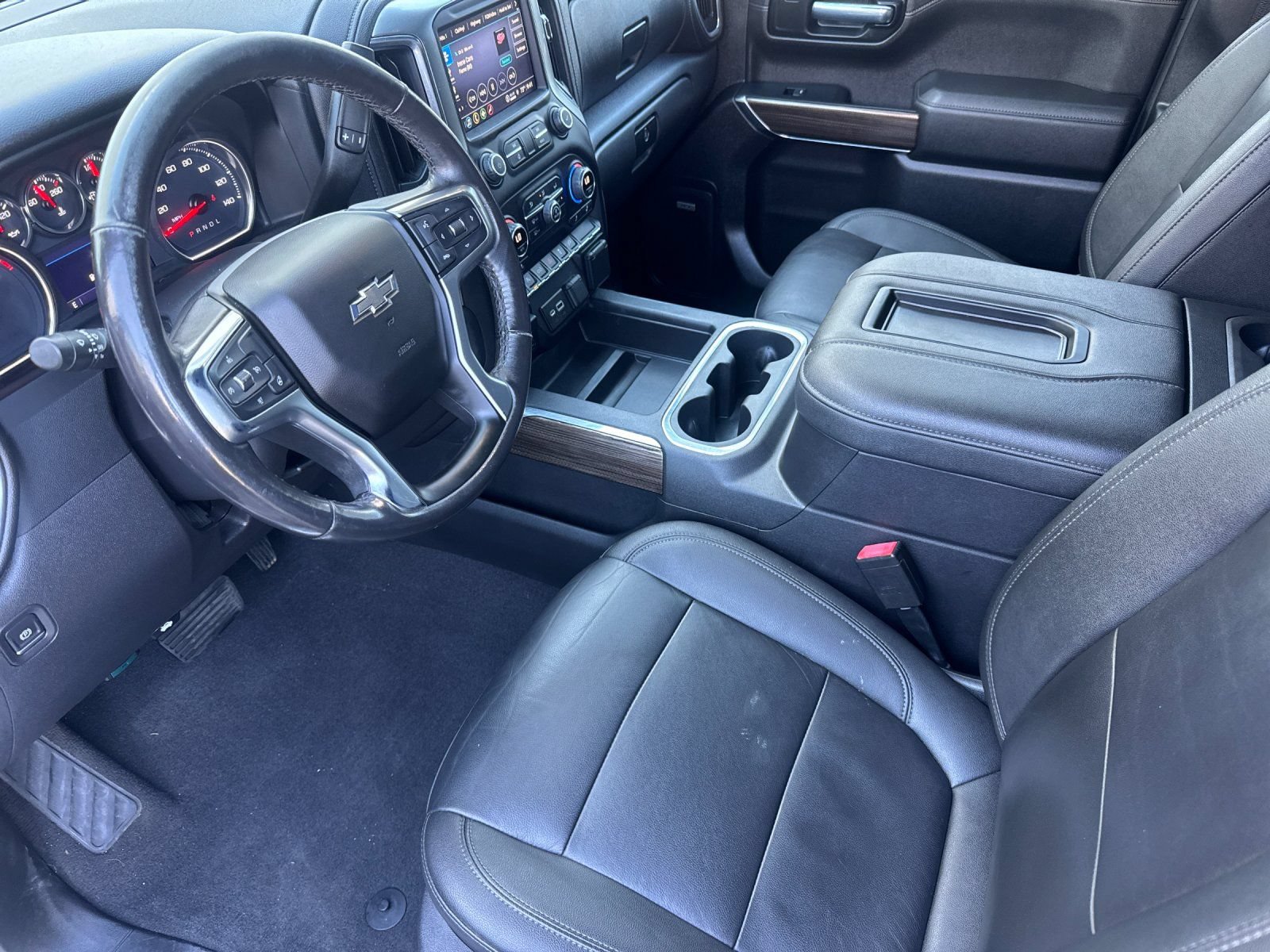 Used 2022 Chevrolet Silverado 1500 RST w/ Convenience Package II AWD/4WD image 9