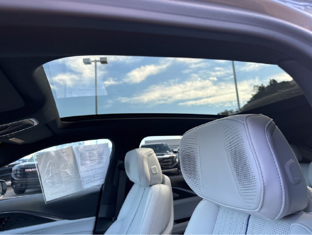 Certified 2024 Cadillac Lyriq Sport AWD/4WD image 26