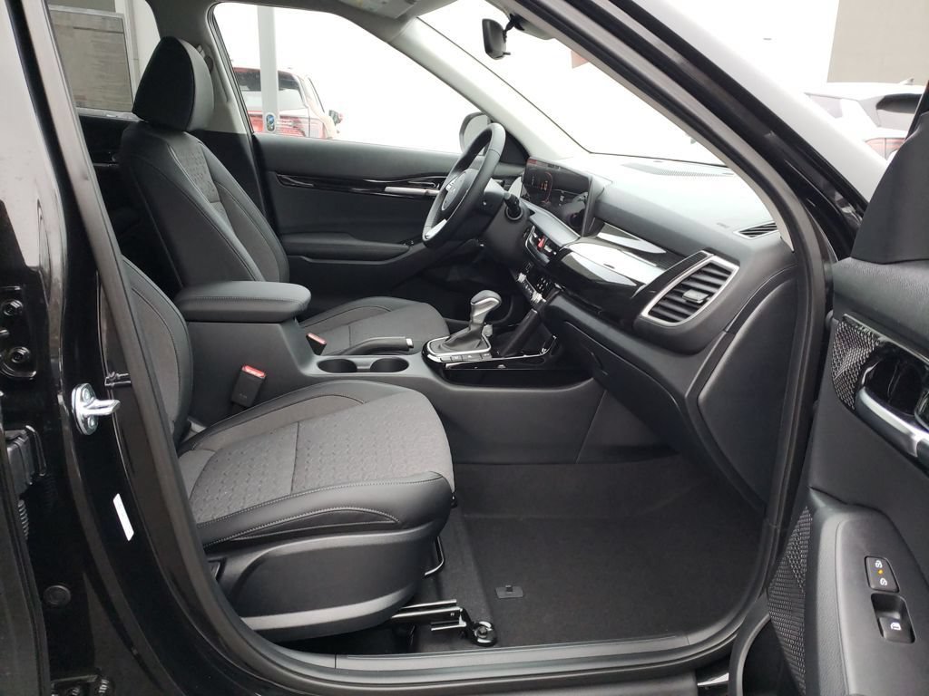 New 2026 Kia Seltos S AWD/4WD image 17