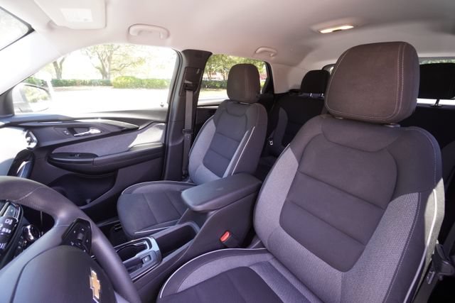 Used 2023 Chevrolet TrailBlazer LT w/ Convenience Package AWD/4WD image 22