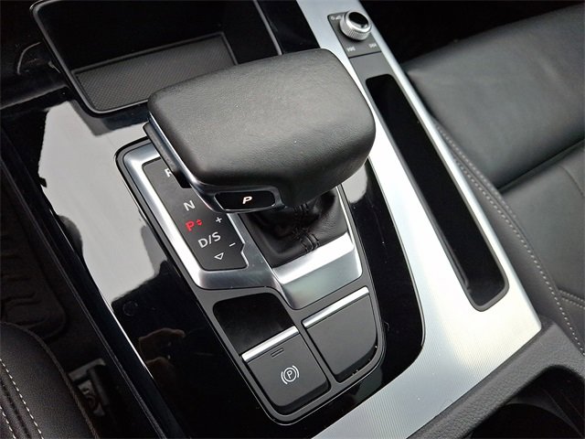 Certified 2025 Audi Q5 2.0T Premium w/ Convenience Plus Package image 16