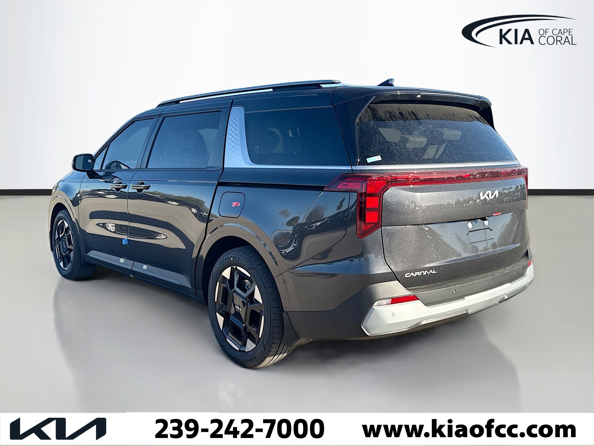 New 2026 Kia Carnival EX image 3