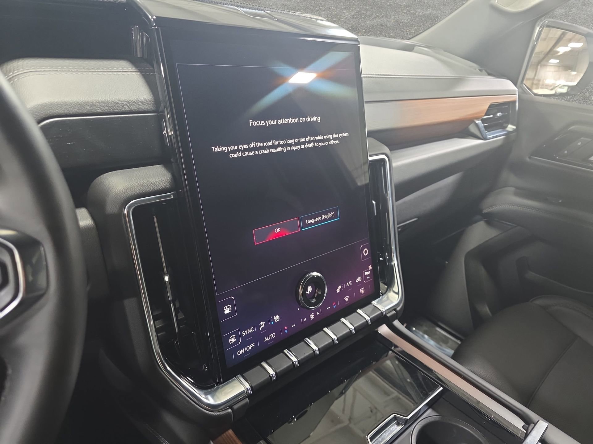 Used 2025 GMC Yukon Denali image 20