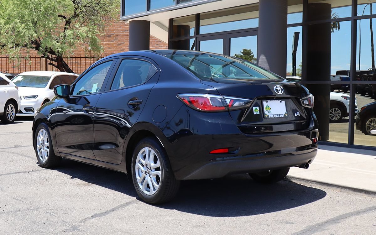 Used 2018 Toyota Yaris iA FWD image 9