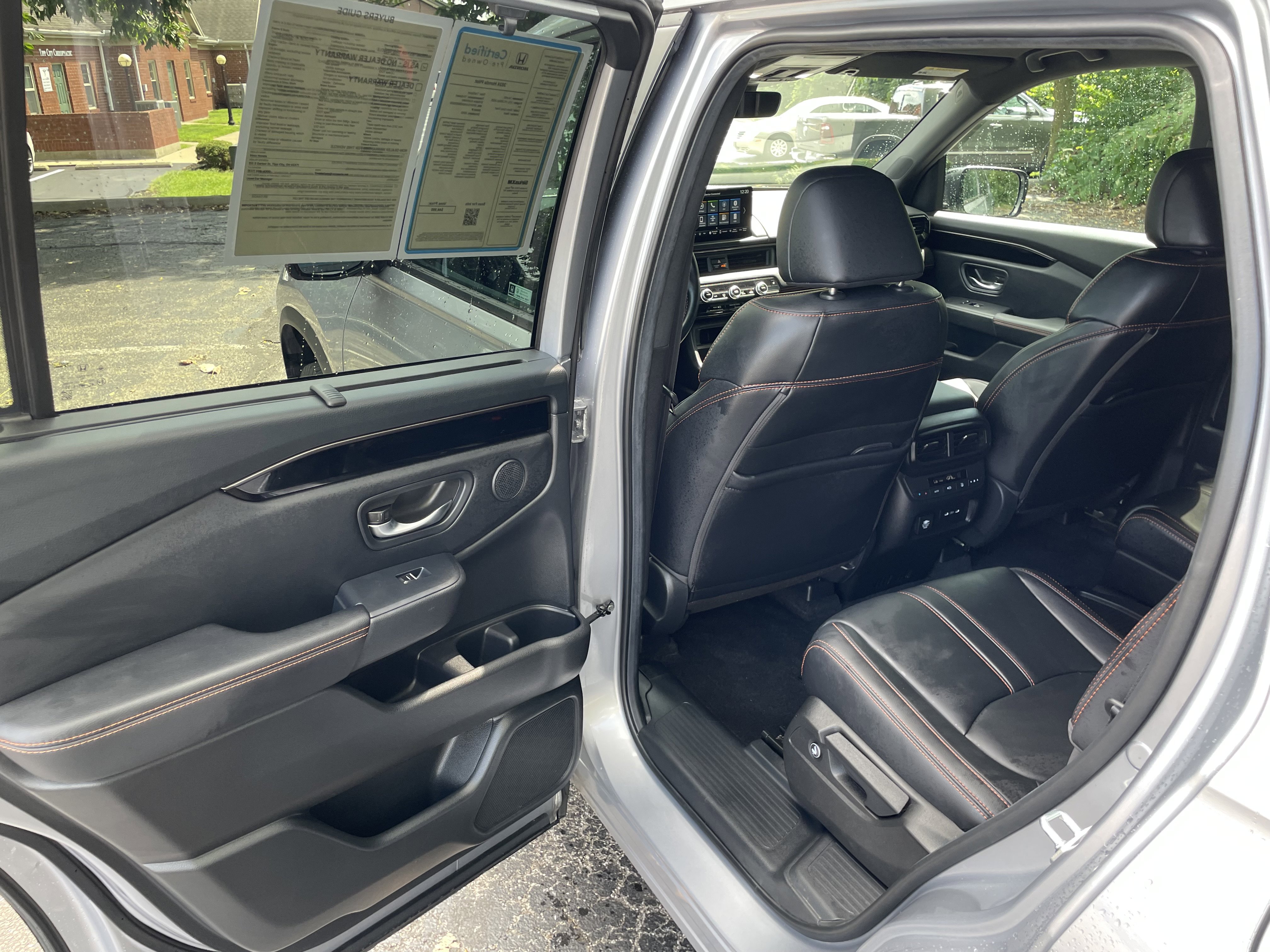 Certified 2024 Honda Pilot TrailSport image 12