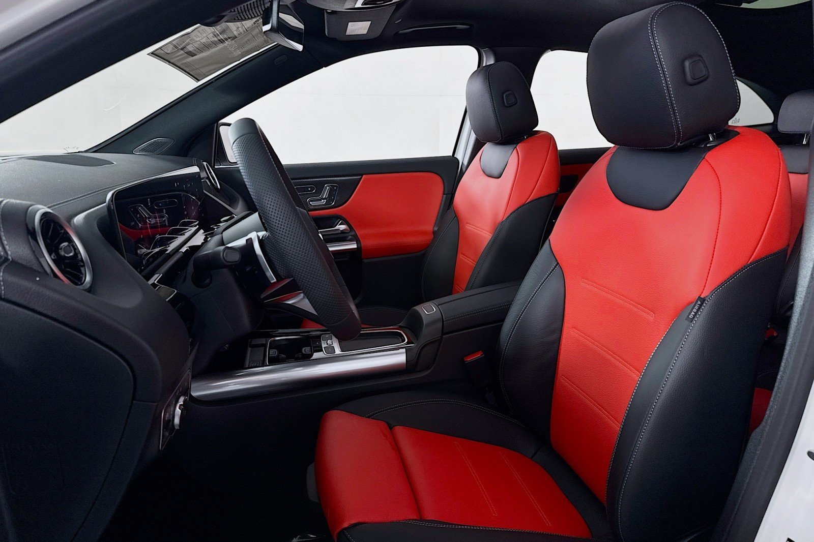 New 2026 Mercedes-Benz GLA 250 image 16