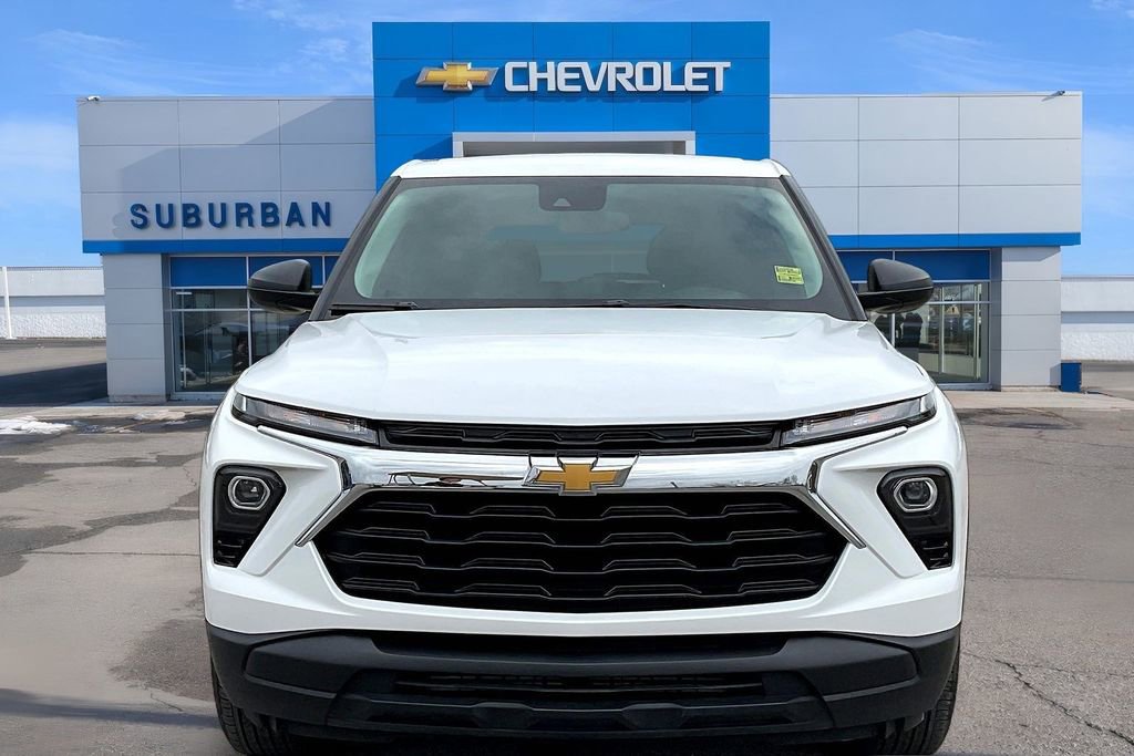 Used 2025 Chevrolet TrailBlazer LS w/ LS Convenience Package image 3