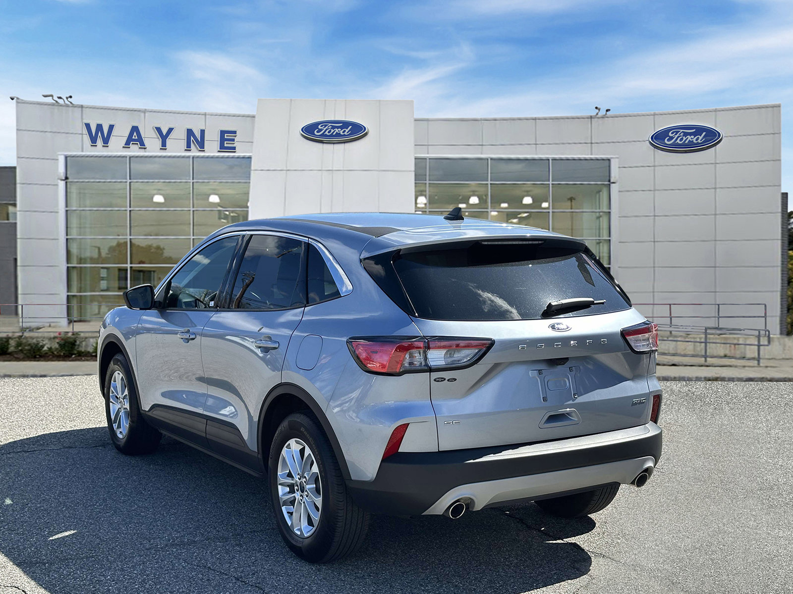 Certified 2022 Ford Escape SE w/ Cold Weather Package image 4
