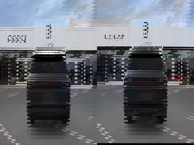 New 2025 Lincoln Navigator L Reserve w/ Jet Appearance Package image 5