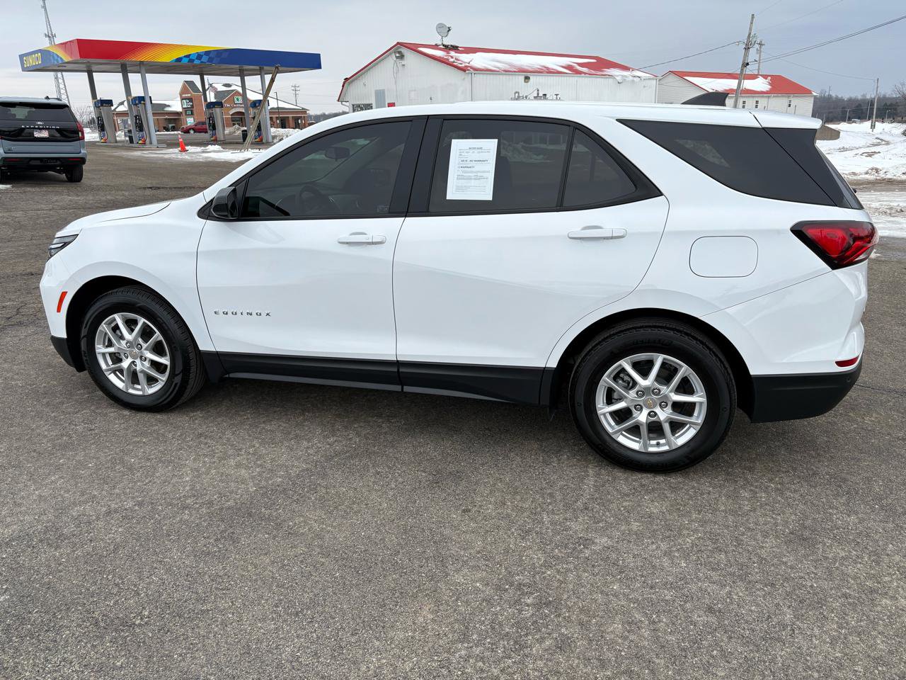 Used 2024 Chevrolet Equinox LS w/ LS Convenience Package image 6