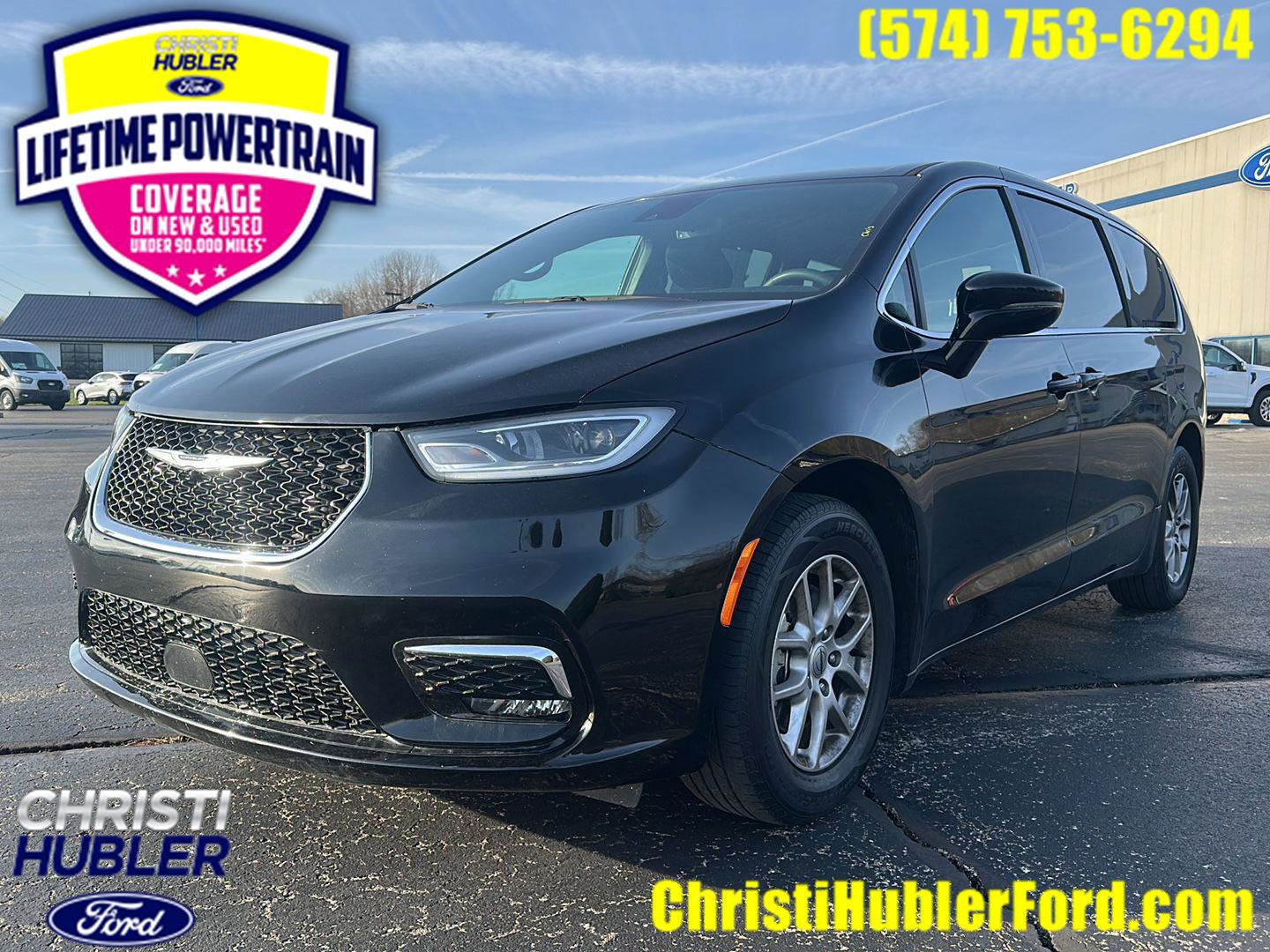 Used 2025 Chrysler Pacifica Select