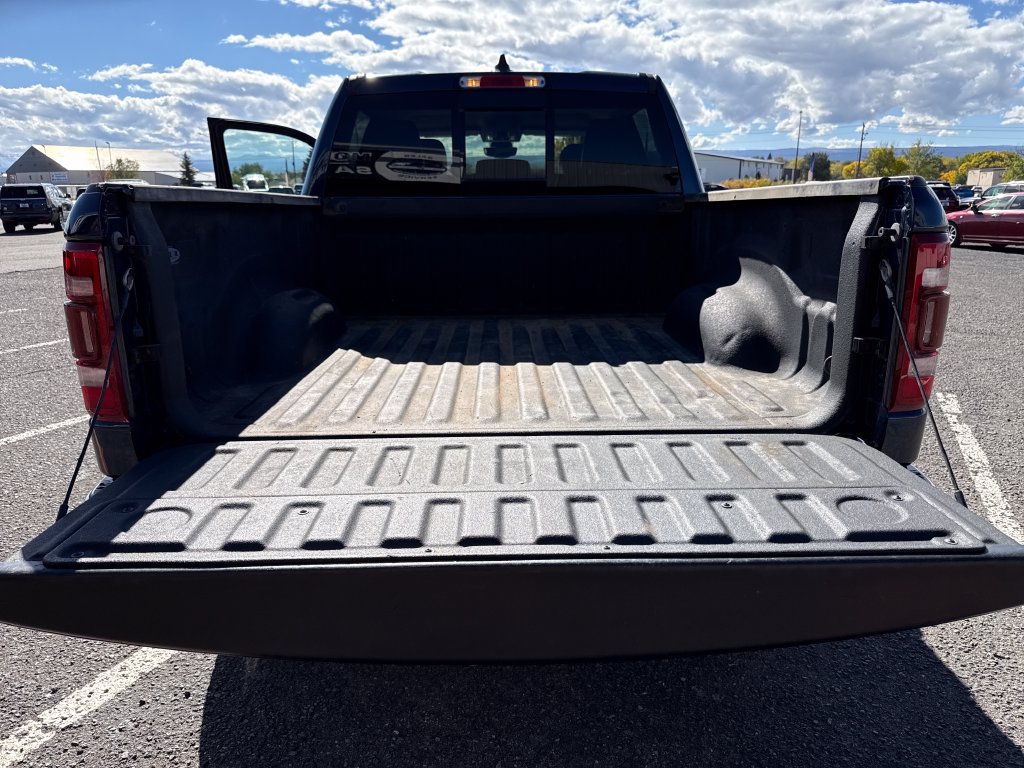 Used 2019 RAM 1500 Laramie w/ Off Road Group AWD/4WD image 10
