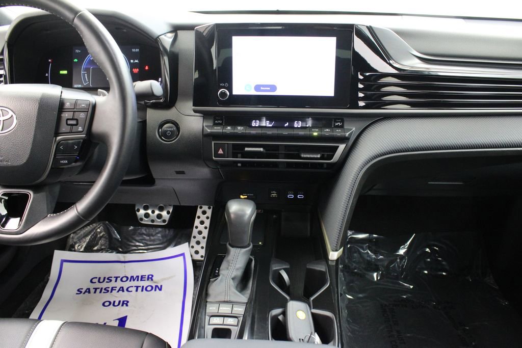 Used 2025 Toyota Camry SE FWD image 21
