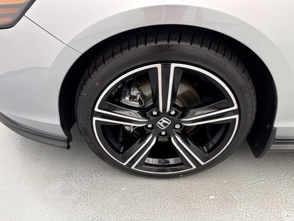 Used 2024 Honda Accord Sport image 4