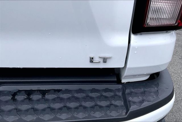 Used 2024 Chevrolet Colorado LT w/ LT Convenience Package RWD image 22
