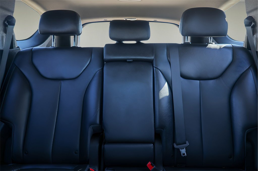 Used 2020 Hyundai Santa Fe Limited image 16