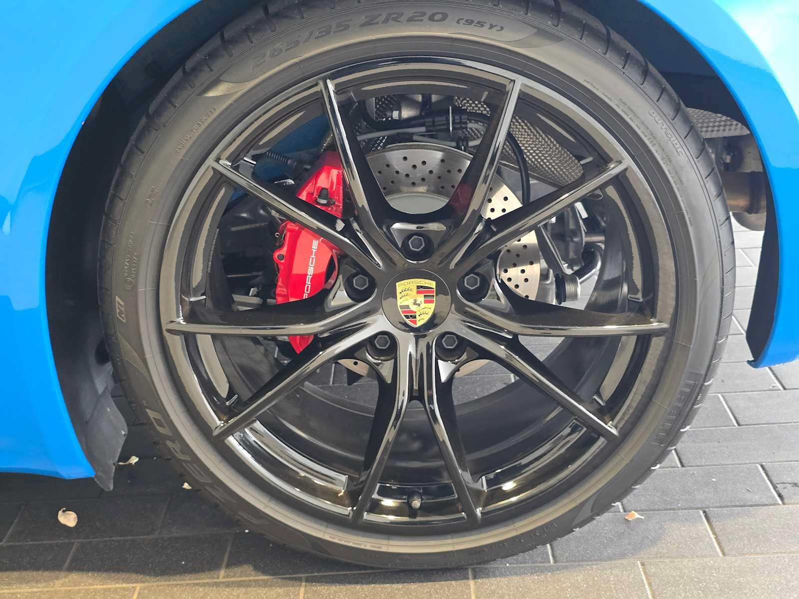 Used 2025 Porsche 718 Boxster S RWD image 11