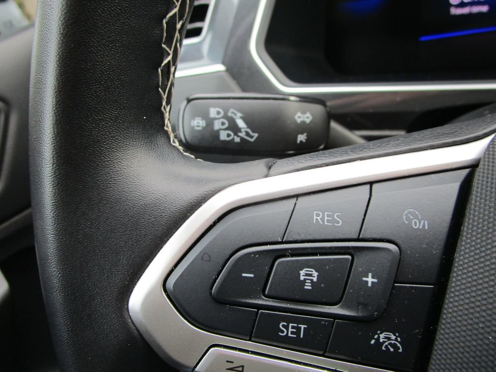 Used 2024 Volkswagen Tiguan S image 25