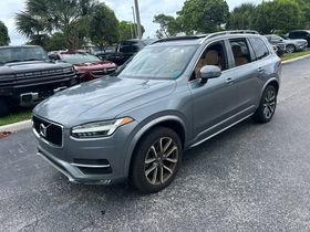 Used 2019 Volvo XC90 T6 Momentum w/ Protection Package Premier AWD/4WD image 3