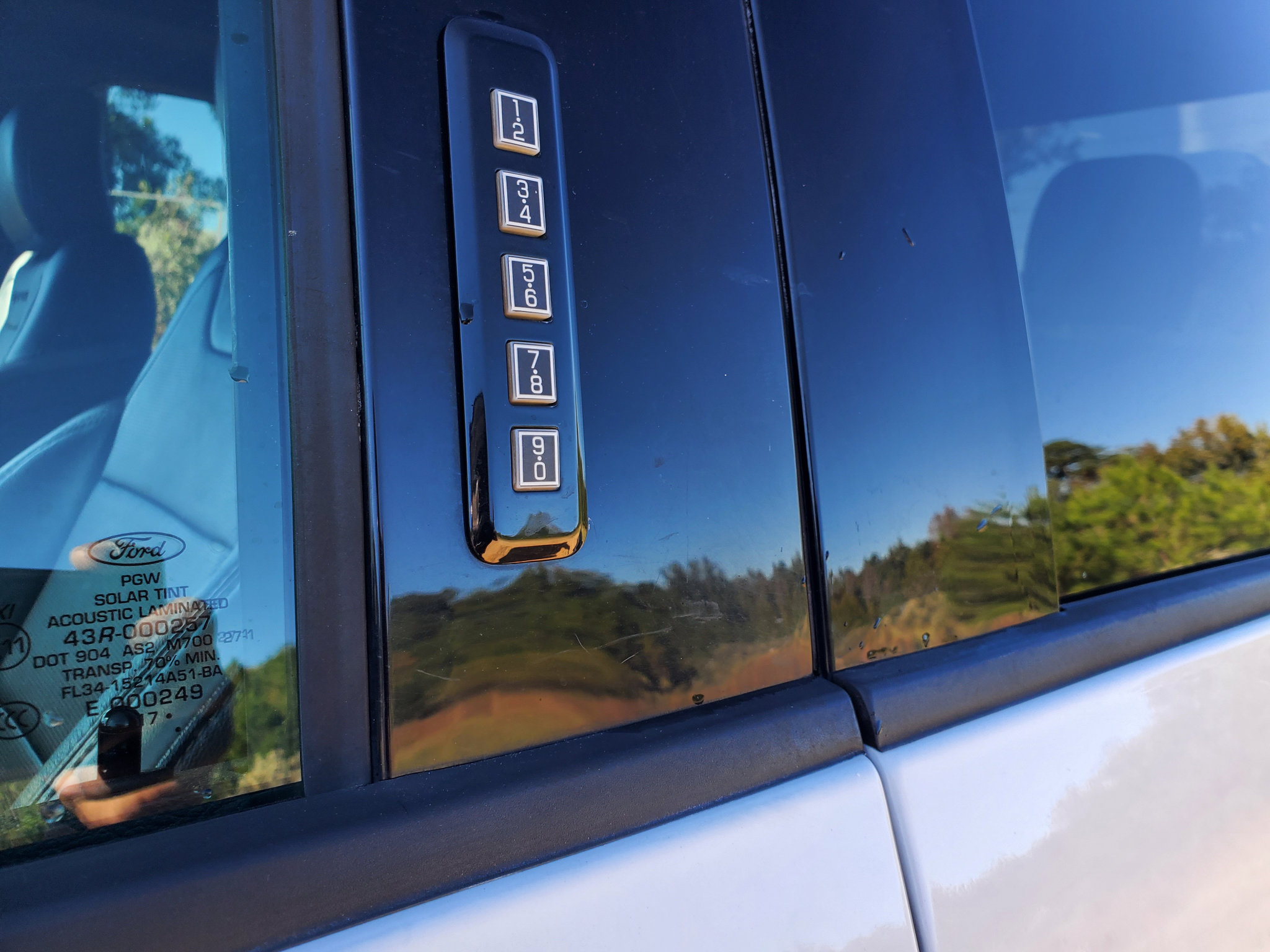 Used 2018 Ford F150 Raptor w/ Equipment Group 801A Mid image 25