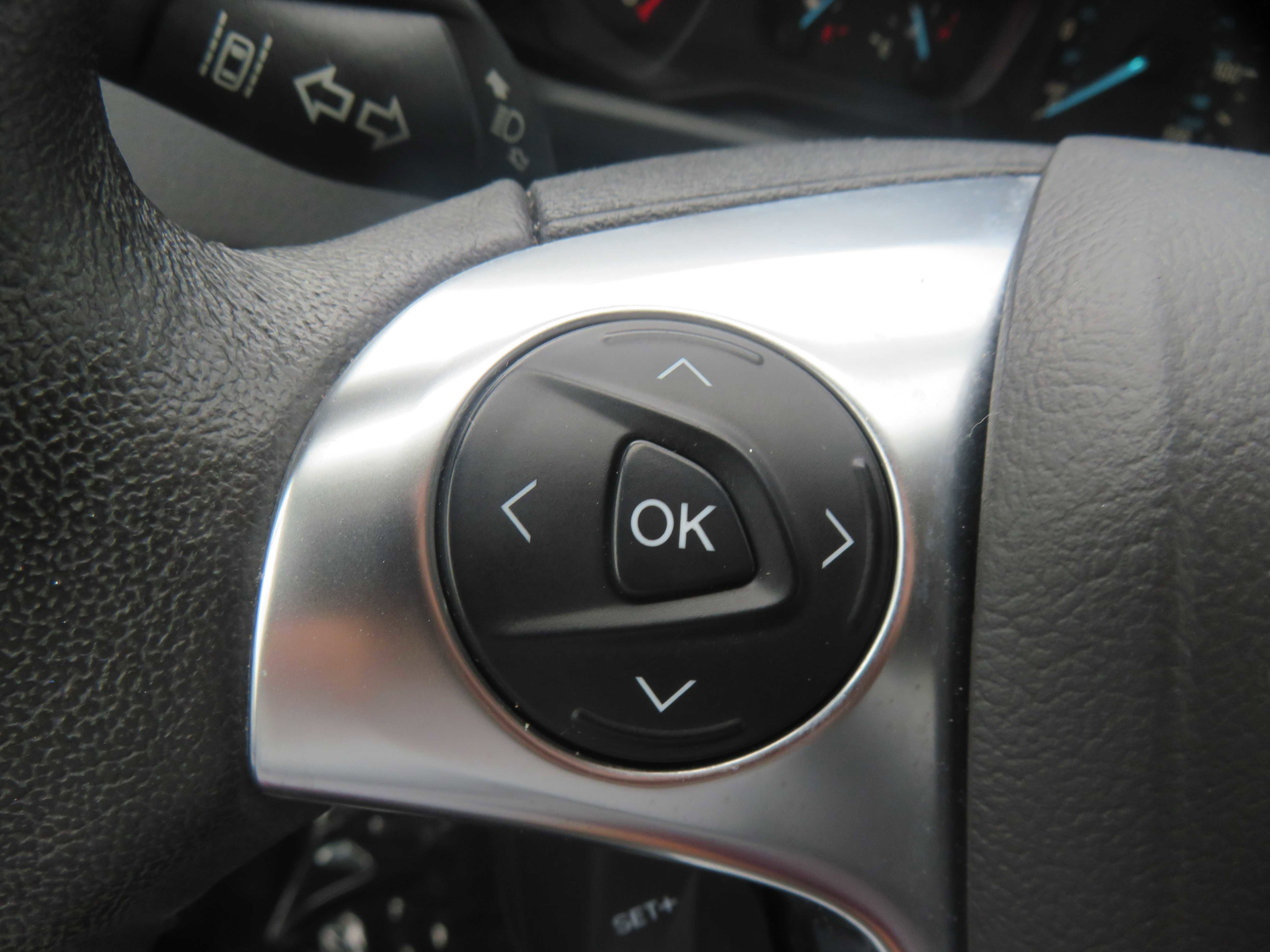 Used 2019 Ford Transit 150 XLT image 44