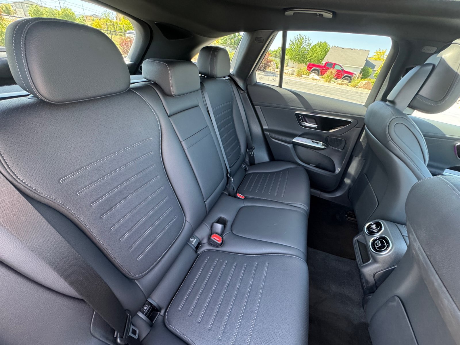 Certified 2026 Mercedes-Benz GLC 300 4MATIC image 17