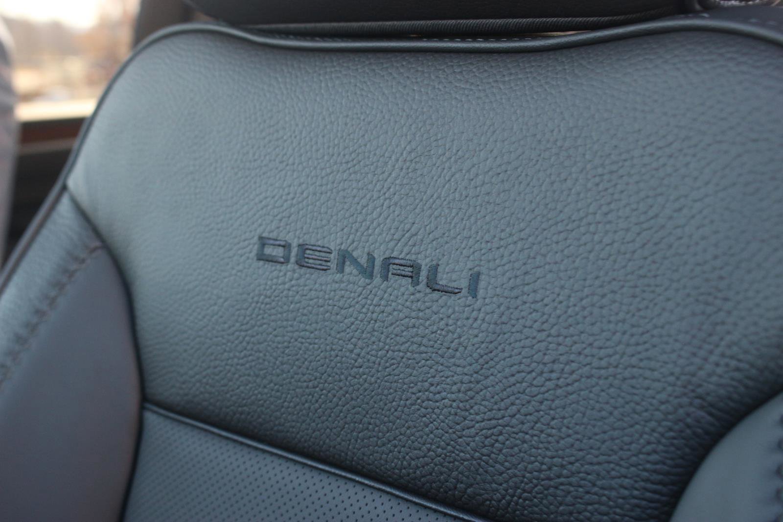 New 2026 GMC Sierra 2500 Denali w/ Denali Reserve Package image 14