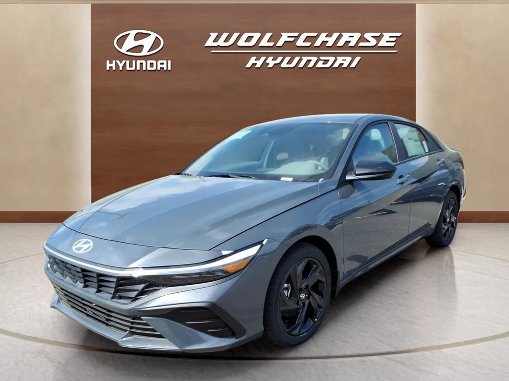 New 2026 Hyundai Elantra Sport FWD image 1